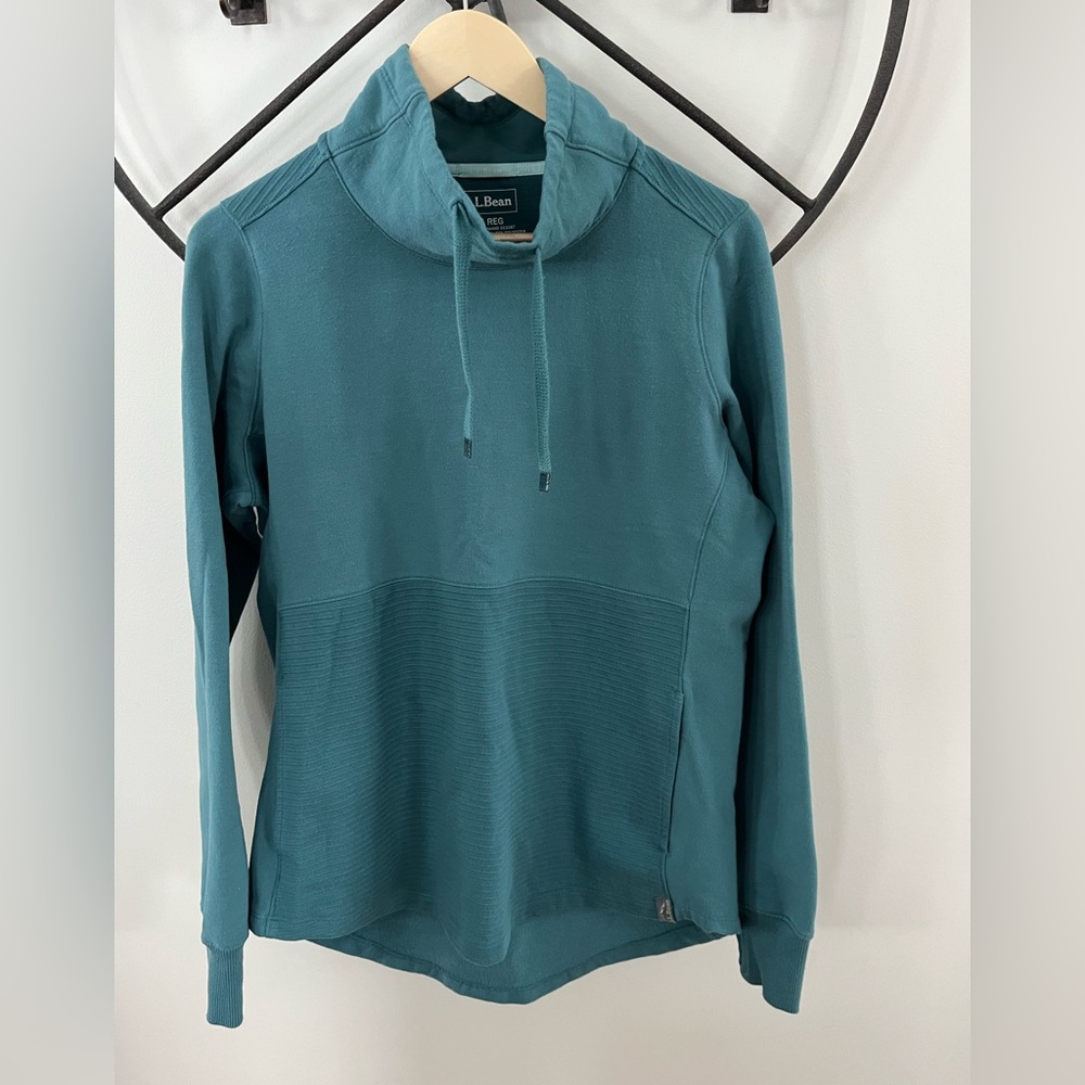 L.L.Bean Cozy Mixed Knit Pullover sweatshirt. Size M. Teal. Good used condition